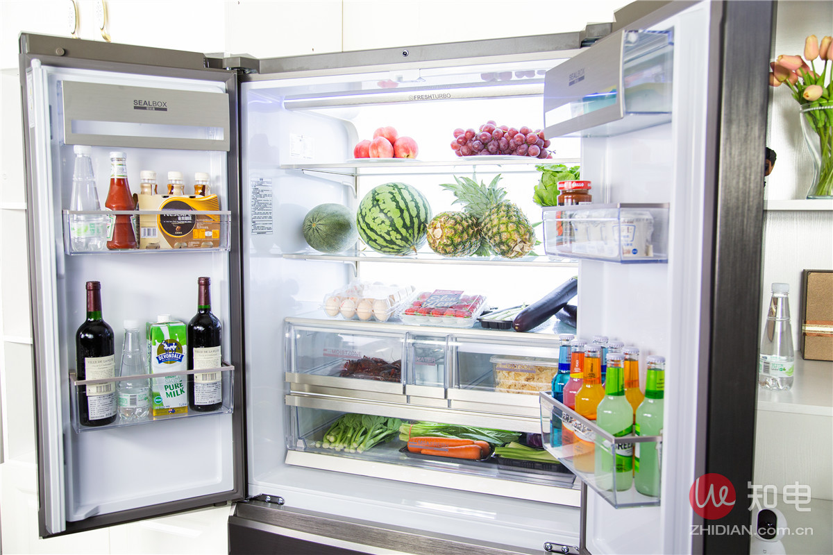 还有什么比打开冰箱的一瞬间,看到鲜活水润的食物,更让人满足的呢?